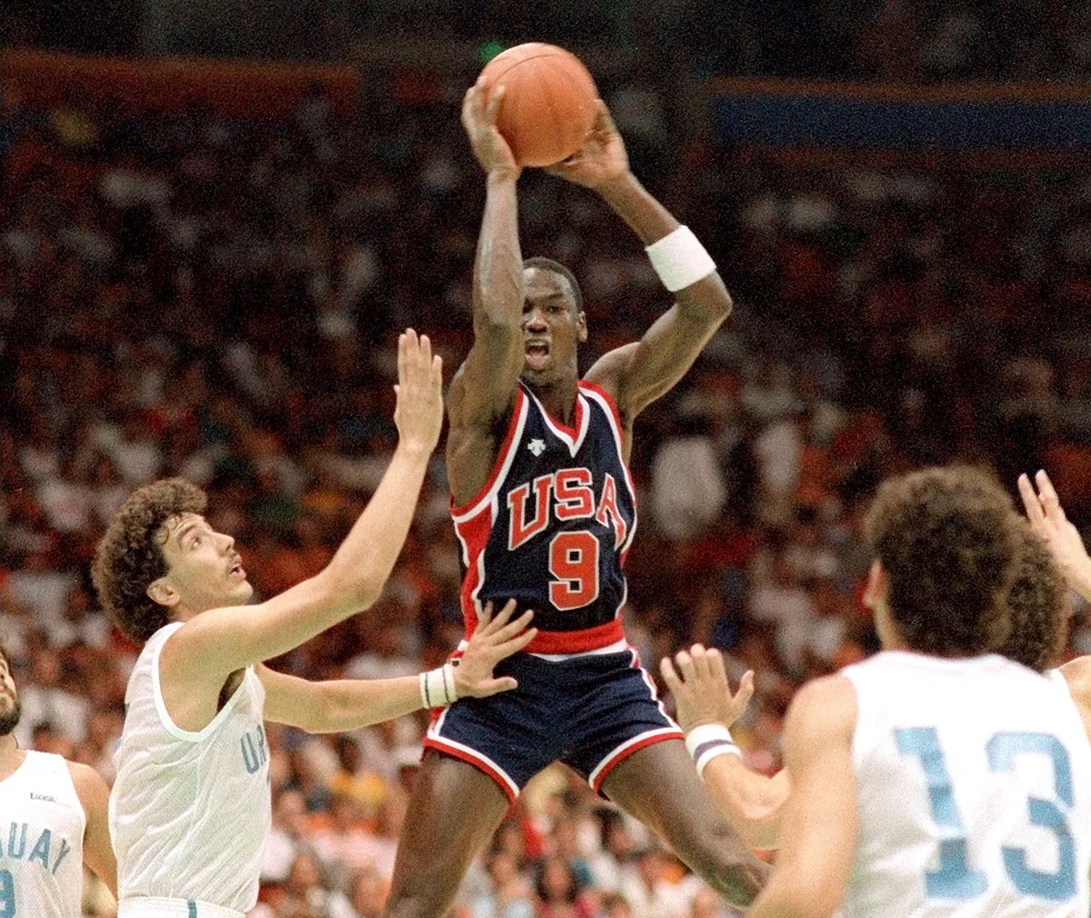 克羅斯被選為2024年度德國足球先生，阿隆索當選最佳教練.